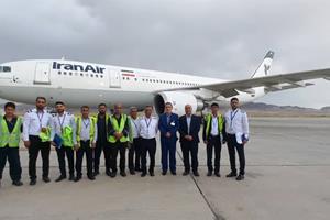 کارکنان پر تلاش هواپیمایی‌ جمهوری اسلامی ایران در دو ایستگاه پروازی زاهدان و مشهد| گزارش تصویری  
